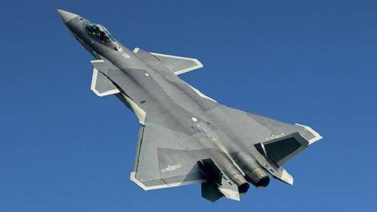 歼20服役将改变东亚的游戏规则k8凯发一触即发中国隐身战机(图2)