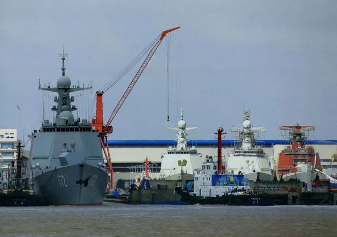 Max版正式亮相中国海军下一代驱逐舰何时亮相？凯发K8国际版央视首次公开！052